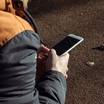 Jak miejskie polityki zero waste wykorzystują bazy danych produktów i opakowań